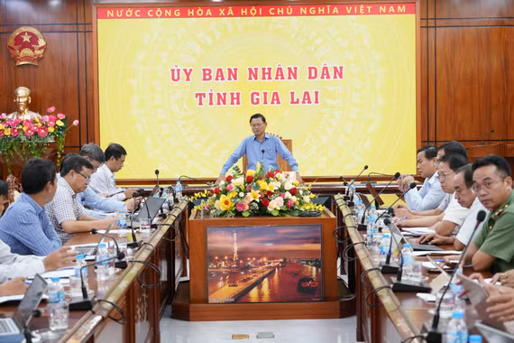Khẩn trương bàn giao mặt bằng sạch thi công Dự án đường bộ cao tốc Quy Nhơn - Pleiku