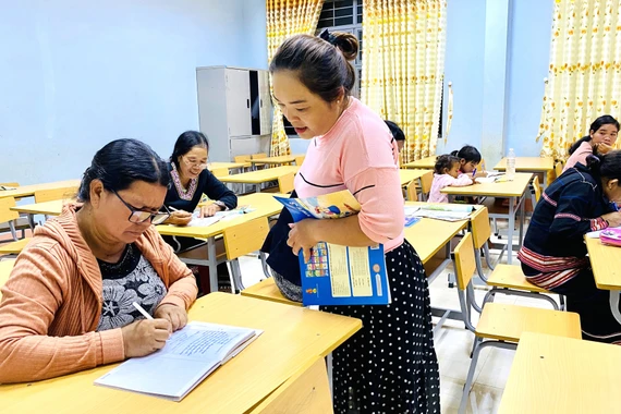 Thắp sáng hành trình tìm con chữ