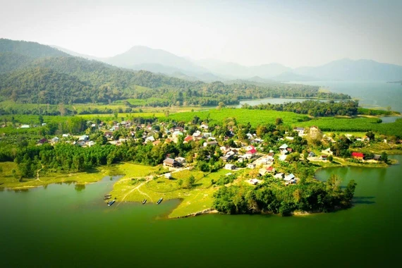 Làng Canh Tiến nhìn từ trên cao.