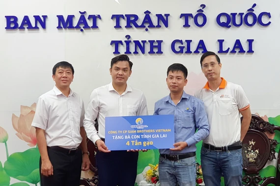 Công ty cổ phần Siam Brothers Việt Nam đồng hành cùng nhân dân Gia Lai tái thiết sau lũ.