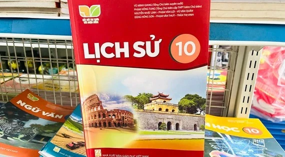 Bộ GD-ĐT cung cấp miễn phí sách giáo khoa vào 2030