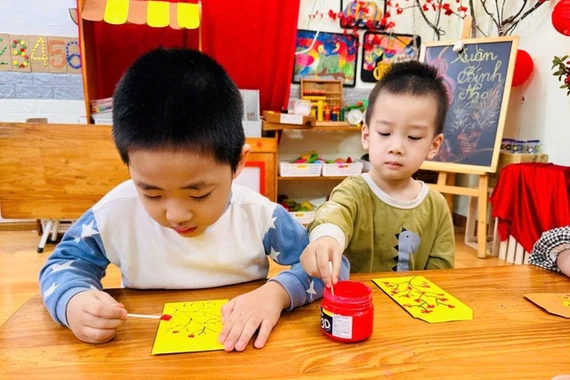 Cha mẹ có quyền giữ tiền lì xì của con không?