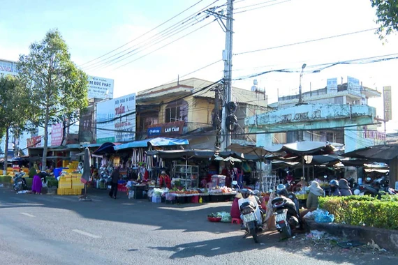 Chưa trả đủ lương đã cho thôi việc, chấm dứt hợp đồng