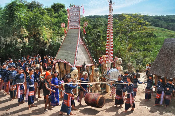 Nhiếp ảnh tôn vinh sắc màu văn hóa các dân tộc