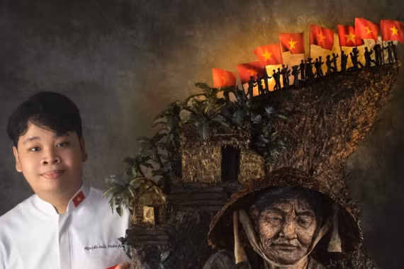 Bánh 'Việt Nam tinh hoa' cao hơn 1 m gây sốt trước thềm đại lễ 30.4.