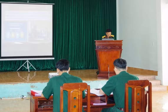 Sư đoàn 31 tổ chức hội thi báo cáo viên giỏi