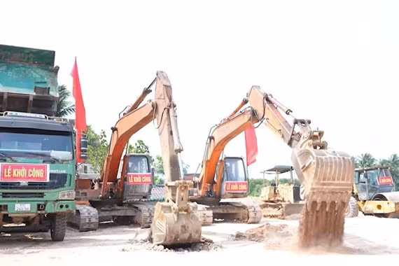 Phường Hoài Nhơn Bắc khởi công nhà máy chế biến hải sản và nước đá cây có tổng vốn 120 tỷ đồng