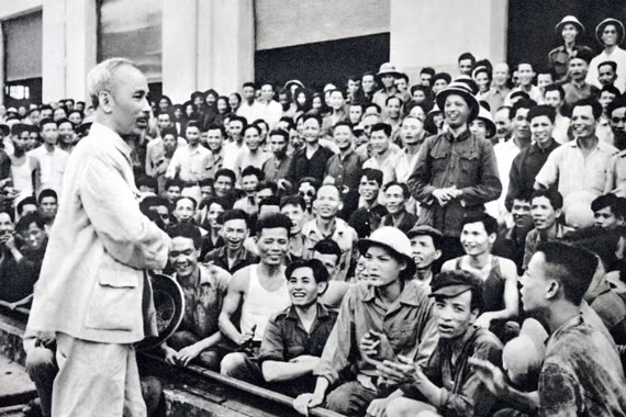 Từ học tập đến thực hành - bước phát triển mới trong vận dụng tư tưởng Hồ Chí Minh.