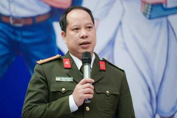 Mắt cận trên 3 độ không được tuyển vào trường công an