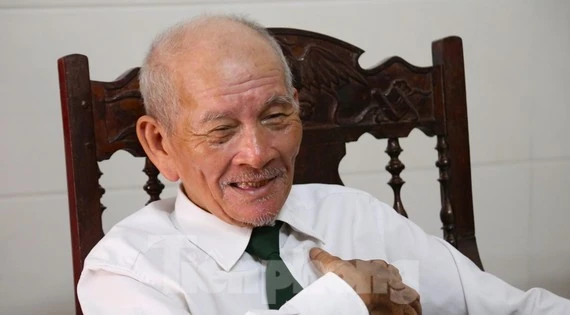 Cựu binh 76 tuổi chạy xe máy xuyên Việt xem lễ diễu binh 30/4: 'Tôi đã hoàn thành tâm nguyện'