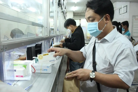 Cam go cuộc chiến chống thuốc giả - Kỳ 1: May nhờ, rủi chịu