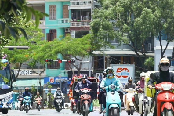 Thời tiết ngày 3/7: Nhiều nơi có mưa, Hà Nội cao nhất 33°C