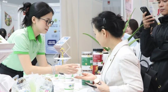 Đi làm Tết Dương lịch, lương cao nhất lên tới 490%