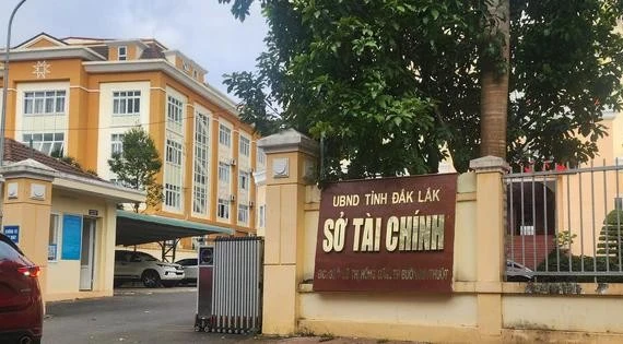 Đắk Lắk: Yêu cầu khẩn trương chi tiền thưởng cho hàng vạn công chức, viên chức