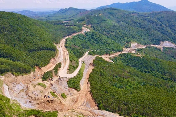 Chuẩn bị khởi công hai dự án hạ tầng trọng điểm quốc gia