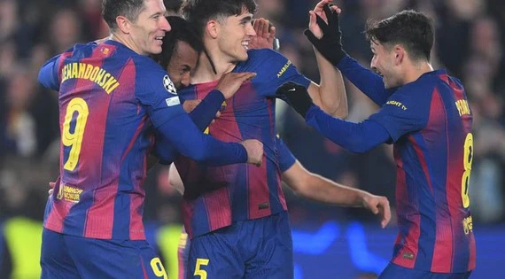 Hậu vệ tỏa sáng, Barcelona ngược dòng giành chiến thắng sân nhà ở Champions League