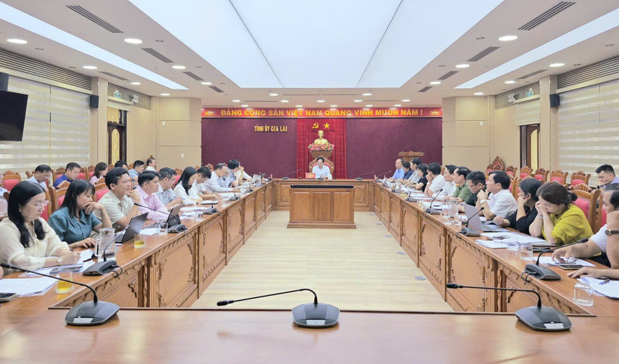 Quang cảnh cuộc họp. Ảnh: Hồng Thương quang-canh-cuoc-hop-anh-hong-thuong.jpg