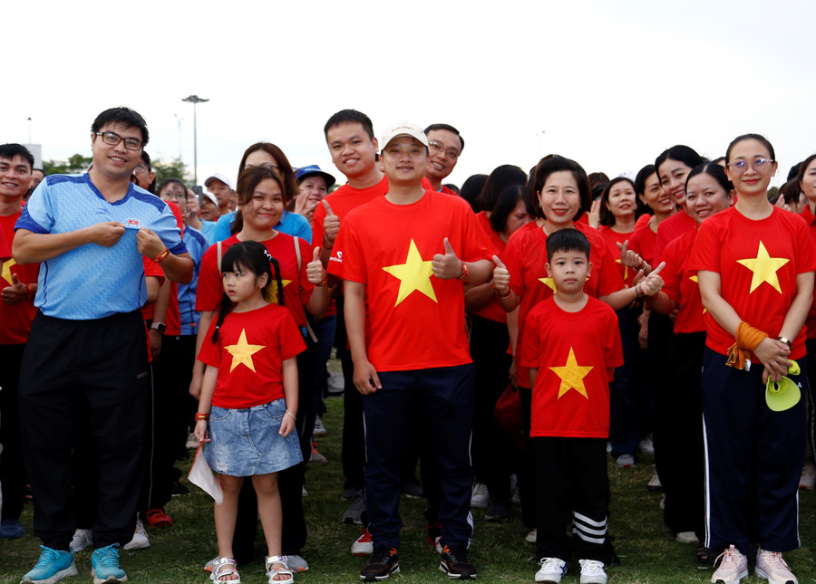 Chương trình không chỉ là hoạt động thể thao mà còn là hành trình kết nối triệu trái tim, hội tụ mọi thế hệ, tầng lớp nhân dân. Ảnh: Phúc Vỹ mg-1004.jpg