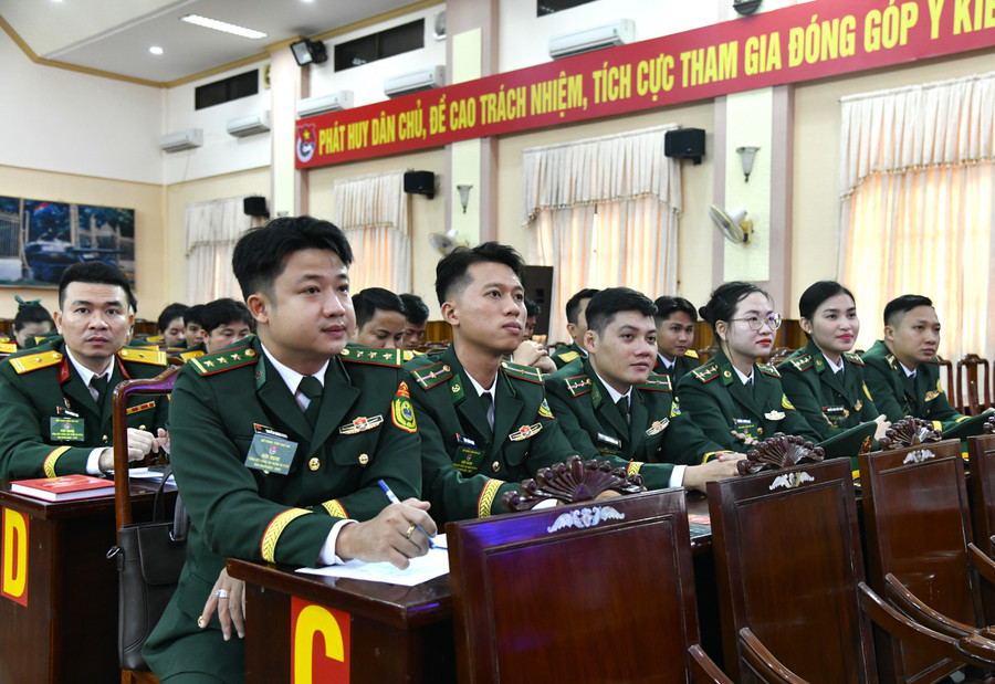 Các đại biểu tham dự hội nghị. Ảnh: H.P dsc8320.jpg