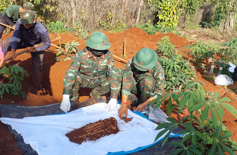 quy-tap-them-3-hai-cot-liet-si-tai-xa-ia-boong.jpg