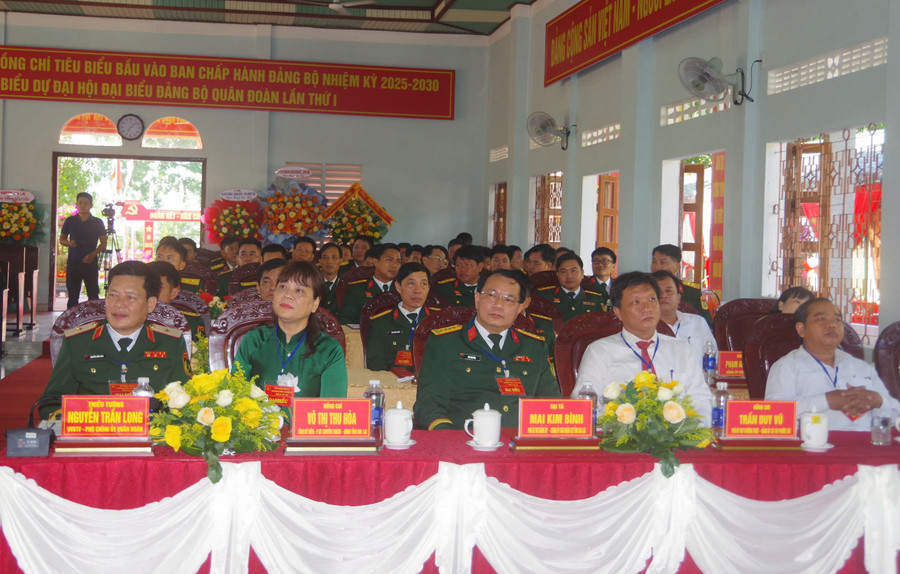 Các đại biểu tham dự đại hội. Ảnh: H.P z6805848081179-6701794af9e6e5f0e5d42c06ddf109a1.jpg