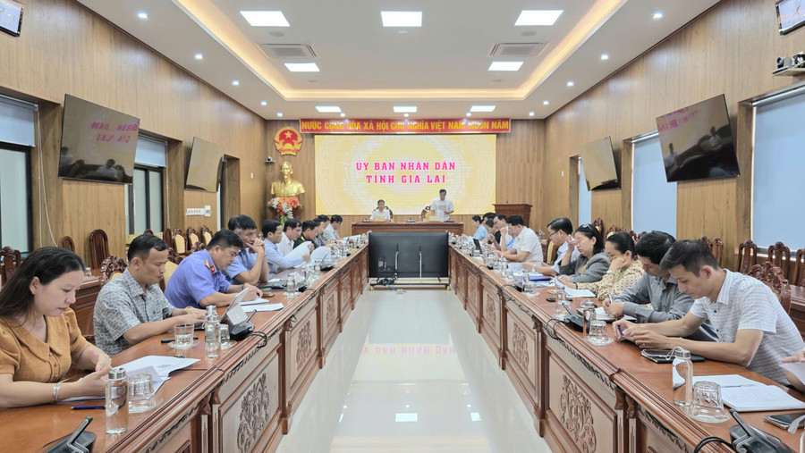Quang cảnh phiên họp. Ảnh: Hồng Thương quang-canh-phien-hop-anh-hong-thuong.jpg