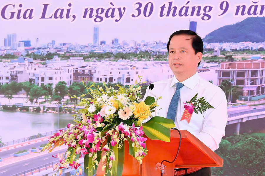 Phó Chủ tịch Thường trực UBND tỉnh Nguyễn Tuấn Thanh phát biểu tại buổi lễ. z7064964714809-d005499f64bd0736fdade5d17e5f8a50.jpg