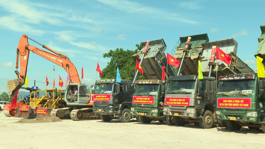 Toàn cảnh lễ khởi công. Ảnh: Xuân Định anh-2-toan-canh-le-khoi-cong-xuan-dinh.jpg