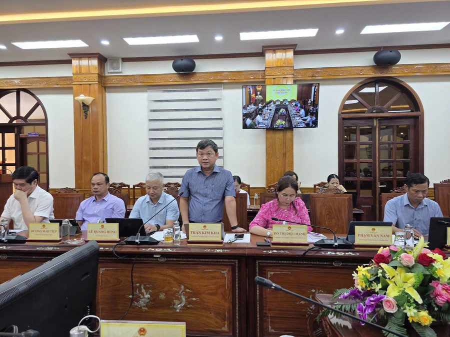Các đại biểu phát biểu ý kiến tại Hội nghị. Ảnh: Hồng Thương cac-dai-bieu-phat-bieu-y-kien-tai-hoi-nghi-anh-hong-thuong.jpg