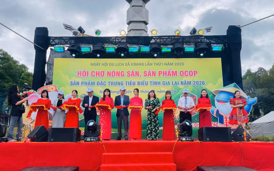 khai-mac-hoi-cho-nong-san-san-pham-ocop-san-pham-dac-trung-tieu-bieu-xa-kbang-nam-2026.jpg