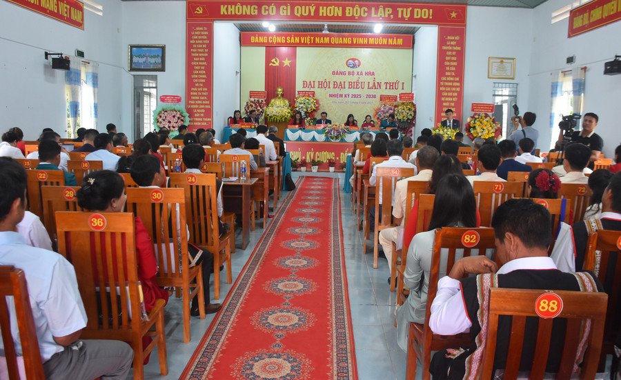 Scène du congrès. Photo : Xuan Dinh quang-canh-dai-hoi-anh-xuan-dinh.jpg