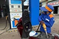Giá xăng, dầu cùng tăng từ 540-1.320 đồng/lít