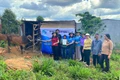 Trao sinh kế từ mô hình "Bò cái sinh sản" cho phụ nữ nghèo phường Chi Lăng