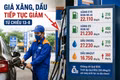 Giá xăng, dầu tiếp tục giảm từ chiều 13-8