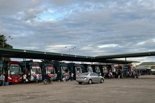 Gia Lai đề nghị tăng cường xe khách phục vụ cán bộ, công chức, viên chức sau sáp nhập tỉnh