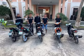 Phạt nặng 5 trường hợp xe máy độ chế chạy vào đám cưới, trốn Cảnh sát Giao thông.