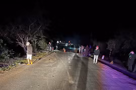 Hiện trường vụ tai nạn giao thông khiến người đi xe máy tử vong tại chỗ 