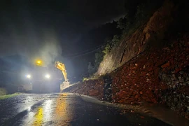 Đèo Tô Na đã tiếp tục bị sạt lở