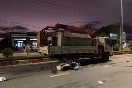 Tông vào xe bồn tưới cây, 1 người đi xe máy tử vong