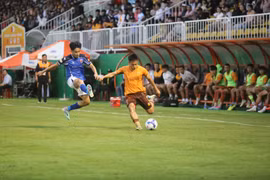 Hoàng Anh Gia Lai “phơi áo” trong trận mở màn mùa giải mới