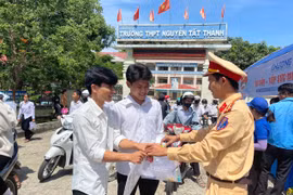 Kỳ thi tốt nghiệp THPT: Chủ động phương án đảm bảo an toàn giao thông, an ninh trật tự 