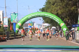 Phố núi Pleiku tưng bừng cùng Giải chạy Gia Lai City Trail 2024