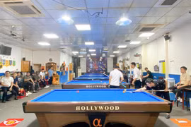 Gần 100 cơ thủ tham dự Giải Billiards Carom 3 băng tranh Cúp Đông Quang Gia Lai tại phường Diên Hồng, Gia Lai vào ngày 16-1.