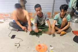 Gia Lai: Khởi tố 2 đối tượng tổ chức sử dụng trái phép chất ma túy