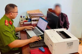 Phạt 5 triệu đồng với người vu khống, xúc phạm lực lượng Công an trên Facebook 