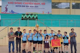 Nông trường Đoàn Kết và xã Adơk vô địch Giải Bóng chuyền huyện Đak Đoa