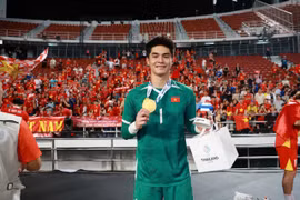 Trung Kiên lọt vào Top 5 Quả bóng vàng Việt Nam. 