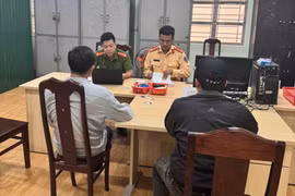 Gia Lai: Phạt 3 tài xế vụ tạt đầu xe ở quốc lộ 14C gần 90 triệu đồng