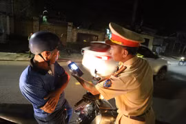 Bất chấp mức phạt cao, nhiều người dân chủ quan vi phạm nồng độ cồn 