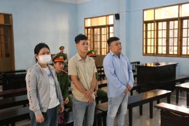 Vợ chồng ở Gia Lai lãnh án vì “bảo kê” xe tải qua trạm Cảnh sát Giao thông